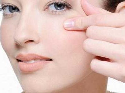 ۹ اشتباهی که پوست شما را پیرتر نشان می‌دهد