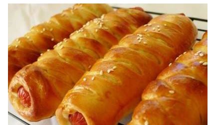 اشترودل سوسیس؛ یک وعده غذایی کامل و پر انرژی