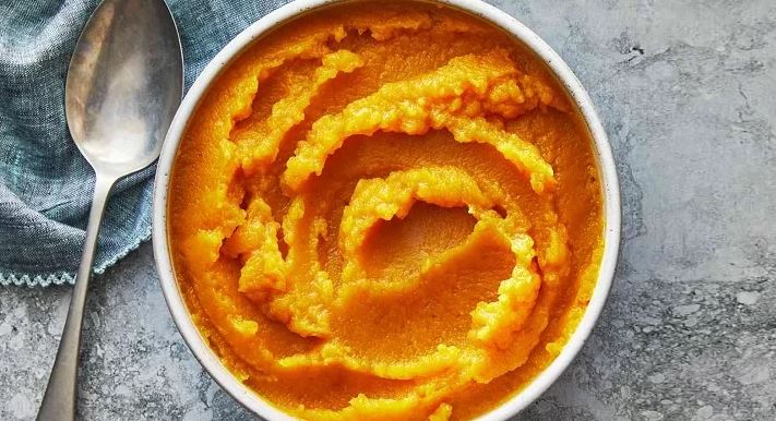 کیک کدو و شیره انگور: طعمی دلنشین پاییزی