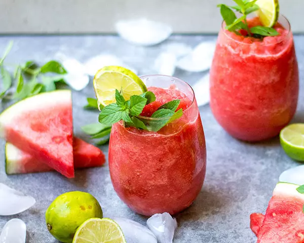 یخ در بهشت هندوانه، نوشیدنی خوشمزه و محبوب همه ایرانی‌ها