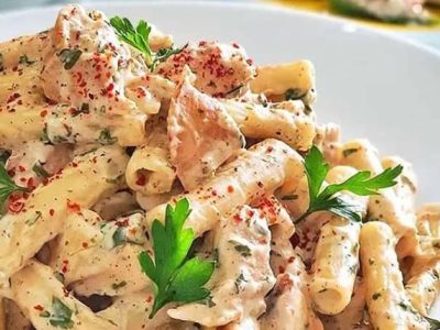 ماکارونی خامه‌ای لذیذ؛ دستور سریع و آسان